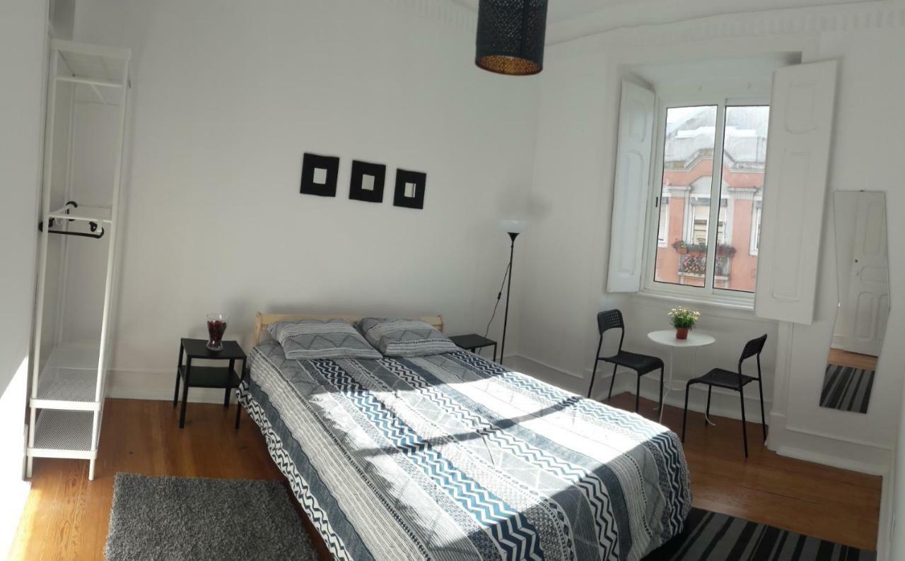 Fernando Pessoa Lisbon Rooms Exterior foto